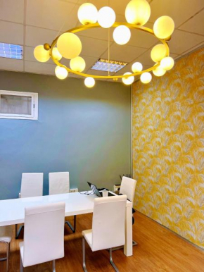 Hostel Acacias